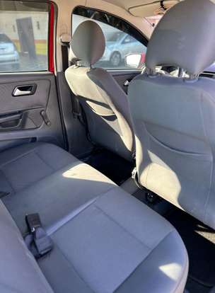 VOLKSWAGEN-FOX-2011