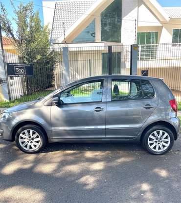 VOLKSWAGEN-FOX-2011