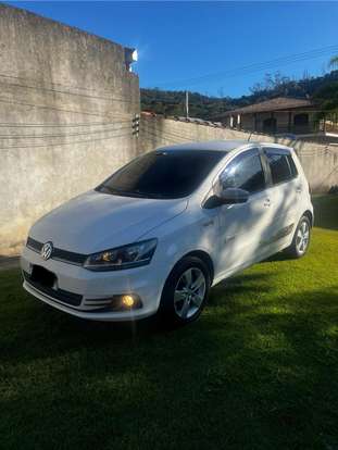 VOLKSWAGEN-FOX-2015