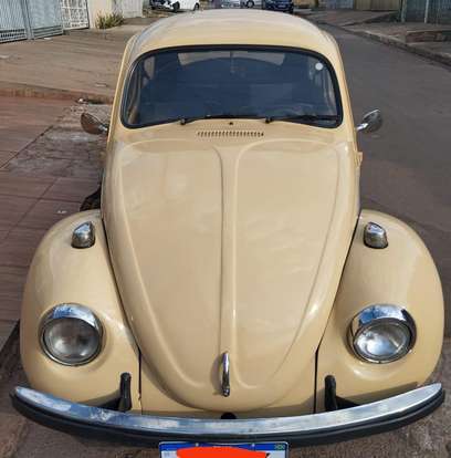VOLKSWAGEN-FUSCA-1975