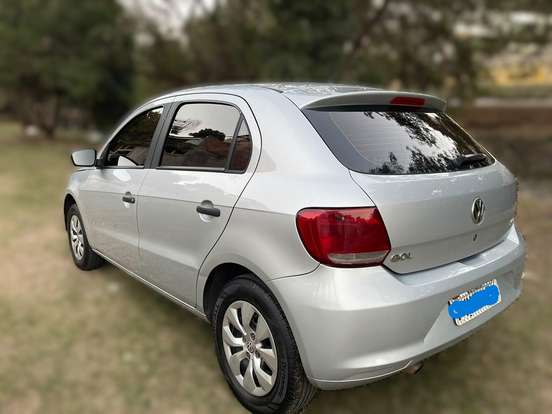 VOLKSWAGEN-GOL-2014