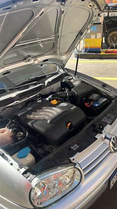 VOLKSWAGEN-GOLF-2000