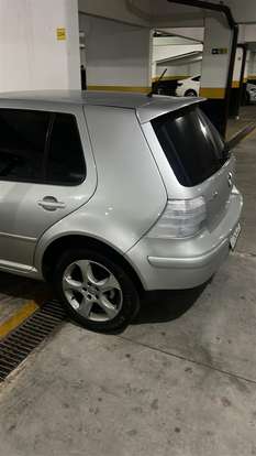 VOLKSWAGEN-GOLF-2000