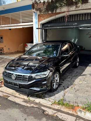 VOLKSWAGEN-JETTA-2018