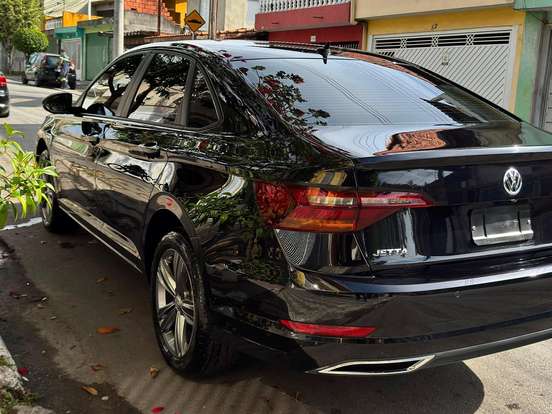 VOLKSWAGEN-JETTA-1.4 250 TSI TOTAL FLEX R-LINE TIPTRONIC VOLKSWAGEN-JETTA-2018