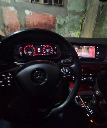 VOLKSWAGEN-JETTA-2018