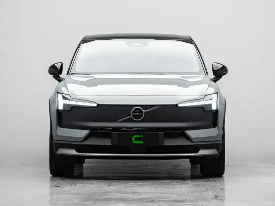 VOLVO-EX30-69 KW ELÉTRICO CROSS COUNTRY VOLVO-EX30-2025
