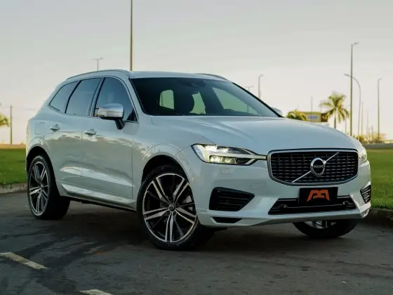 VOLVO XC60 2.0 T8 HYBRID R-DESIGN AWD GEARTRONIC VOLVO XC60 2.0 T8 HYBRID R-DESIGN AWD GEARTRONIC
