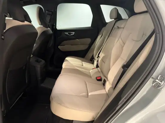 VOLVO-XC60-2026