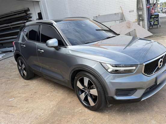 VOLVO-XC40-2.0 T5 GASOLINA MOMENTUM AWD GEARTRONIC VOLVO-XC40-2018