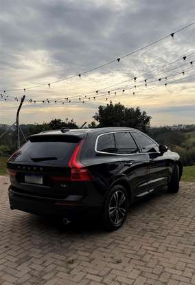 VOLVO-XC60-2020