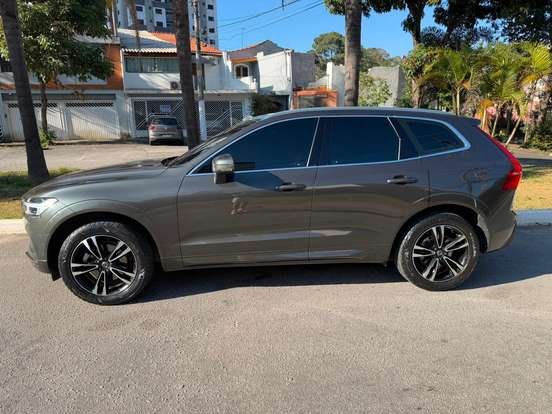 VOLVO-XC60-2019