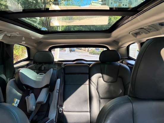VOLVO-XC60-2019