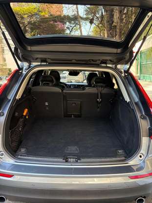 VOLVO-XC60-2019