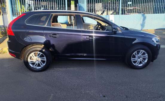 VOLVO-XC60-2.0 T5 KINETIC GASOLINA 4P AUTOMÁTICO VOLVO-XC60-2016