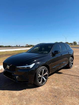 VOLVO XC60 2.0 T8 RECHARGE R-DESIGN AWD GEARTRONIC