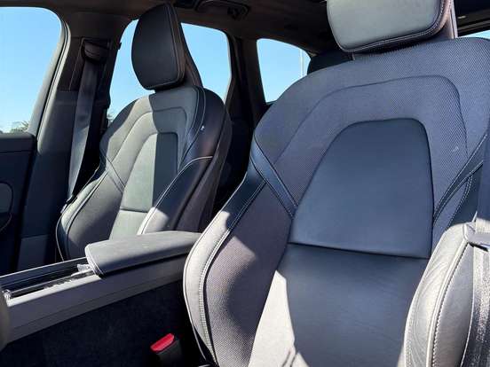 VOLVO-XC60-2.0 T8 RECHARGE R-DESIGN AWD GEARTRONIC VOLVO-XC60-2022