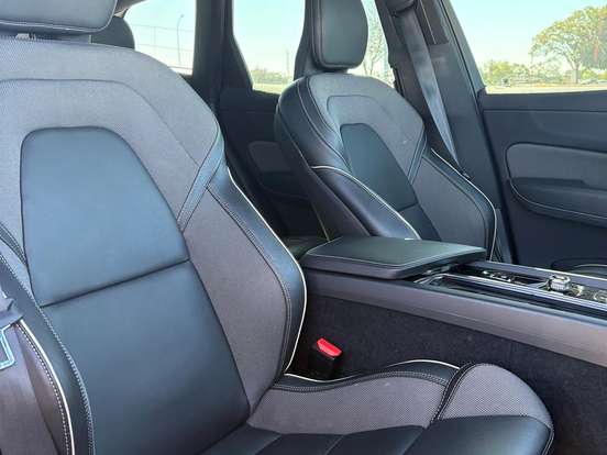 VOLVO-XC60-2.0 T8 RECHARGE R-DESIGN AWD GEARTRONIC VOLVO-XC60-2022