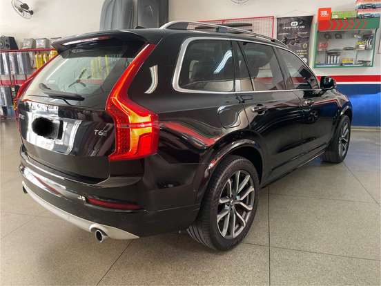 VOLVO-XC90-2.0 T6 GASOLINA MOMENTUM AWD GEARTRONIC VOLVO-XC90-2019