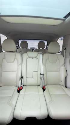VOLVO-XC90-2021