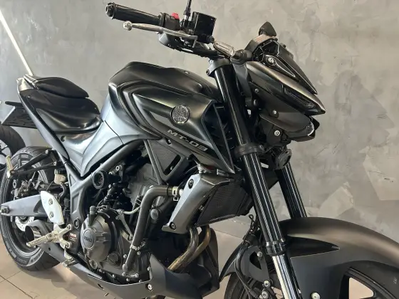 YAMAHA MT-03 ABS YAMAHA MT-03 ABS
