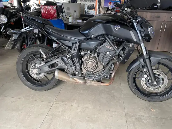 YAMAHA MT-07 ABS YAMAHA MT-07 ABS