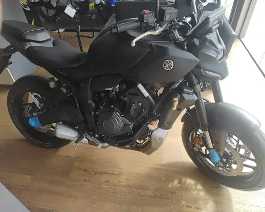YAMAHA-MT-07 CONNECTED ABS-2025