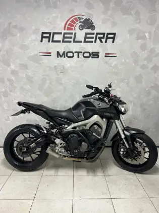 YAMAHA MT-09 