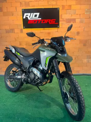 YAMAHA XTZ 250 LANDER CONNECTED YAMAHA XTZ 250 LANDER CONNECTED