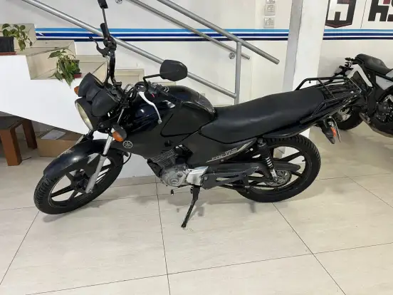YAMAHA-YBR 125 FACTOR E-2011