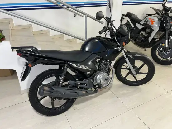 YAMAHA-YBR 125 FACTOR E-2011