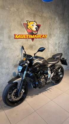 YAMAHA-MT-07-2015