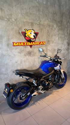 YAMAHA-MT-09-2021
