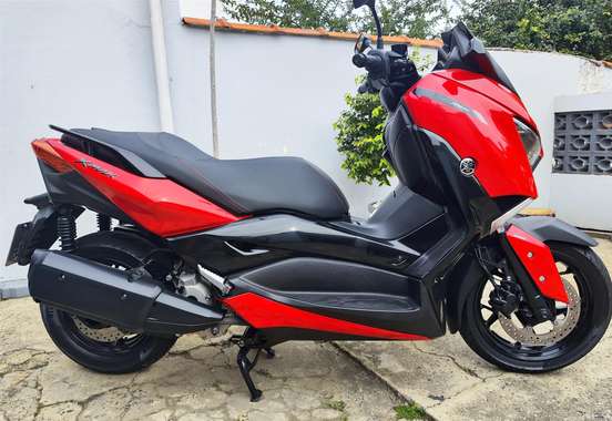 YAMAHA-XMAX ABS-2022