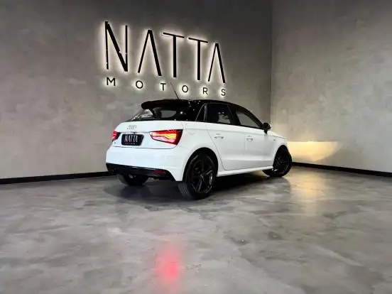 AUDI-A1-1.8 TFSI SPORTBACK AMBITION GASOLINA 4P S-TRONIC AUDI-A1-2015