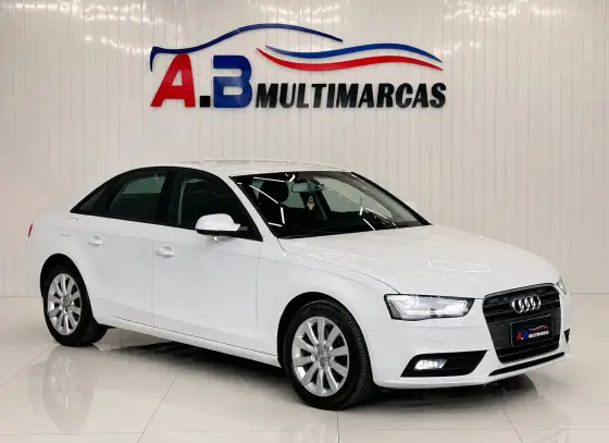 AUDI A4 2.0 TFSI ATTRACTION 180CV GASOLINA 4P MULTITRONIC AUDI A4 2.0 TFSI ATTRACTION 180CV GASOLINA 4P MULTITRONIC