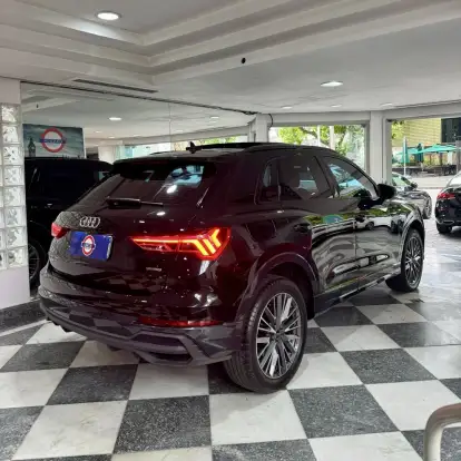 AUDI-Q3-2023