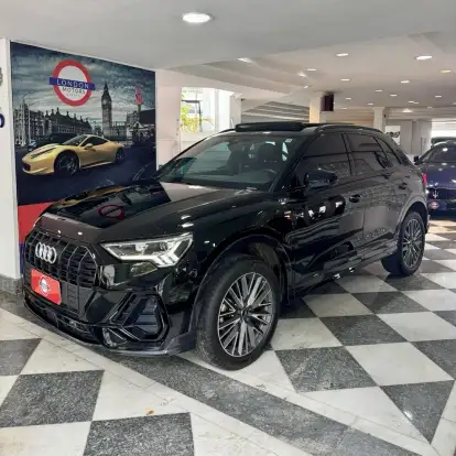 AUDI-Q3-2023