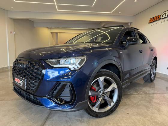 AUDI Q3 2.0 40 TFSI GASOLINA SPORTBACK PERFORMANCE BLACK QUATTRO TIPTRONIC
