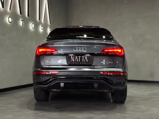 AUDI-Q5-2023