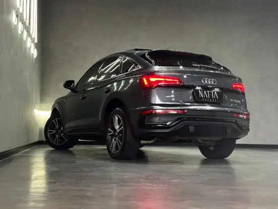 AUDI-Q5-2023
