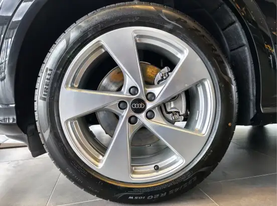 AUDI-Q5-2025