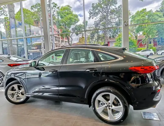AUDI-Q5-2025