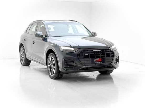 AUDI-Q5-2022