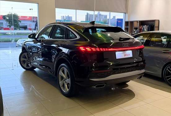 AUDI-Q5-2025