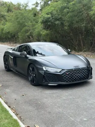 AUDI R8 5.2 V10 FSI GASOLINA COUPÉ QUATTRO S TRONIC AUDI R8 5.2 V10 FSI GASOLINA COUPÉ QUATTRO S TRONIC