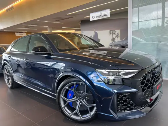 AUDI RS Q8 4.0 V8 TWINTURBO GASOLINA PERFORMANCE TIPTRONIC AUDI RS Q8 4.0 V8 TWINTURBO GASOLINA PERFORMANCE TIPTRONIC