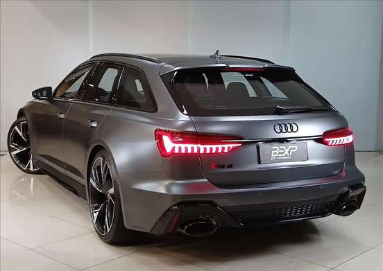 AUDI-RS6-2022