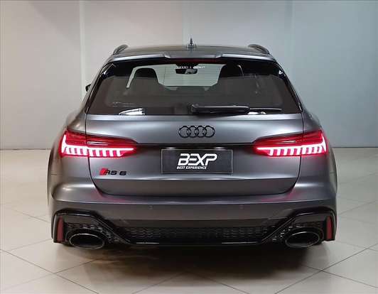 AUDI-RS6-2022