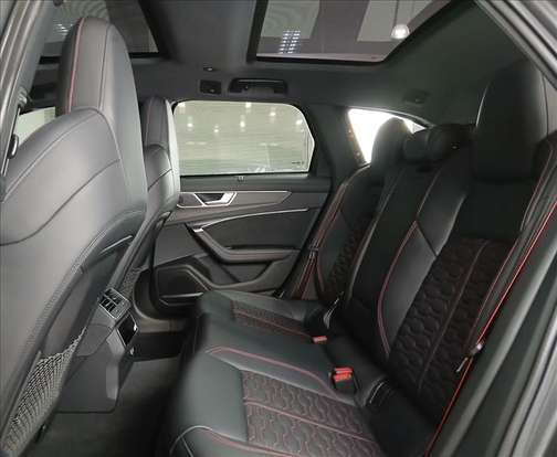 AUDI-RS6-2022